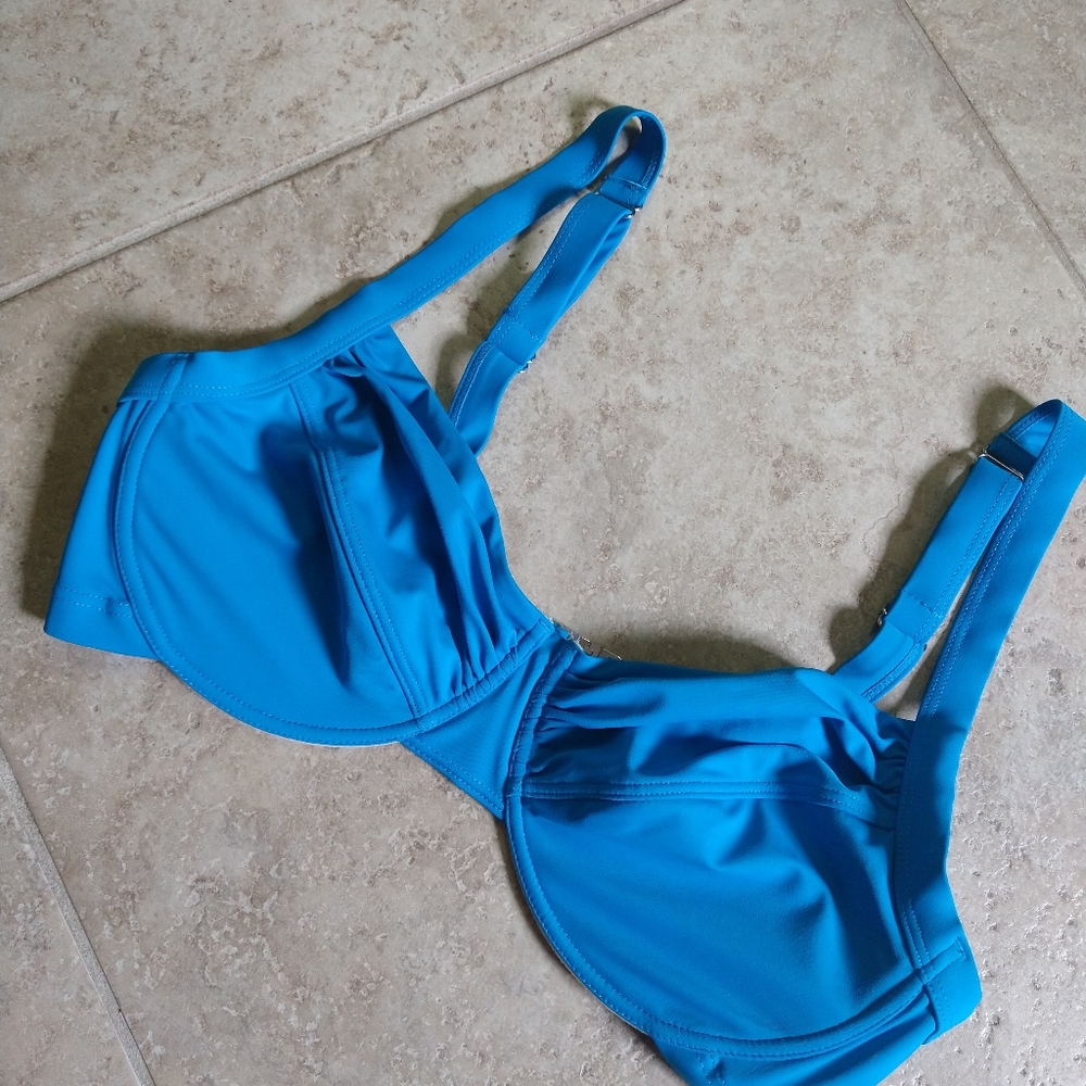 NWOT Ellos Bikini Top